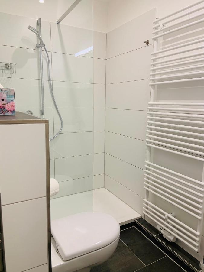 Skandi-Home Wohnung Ruhige Lage Neu - Duesseldorf Nord エクステリア 写真